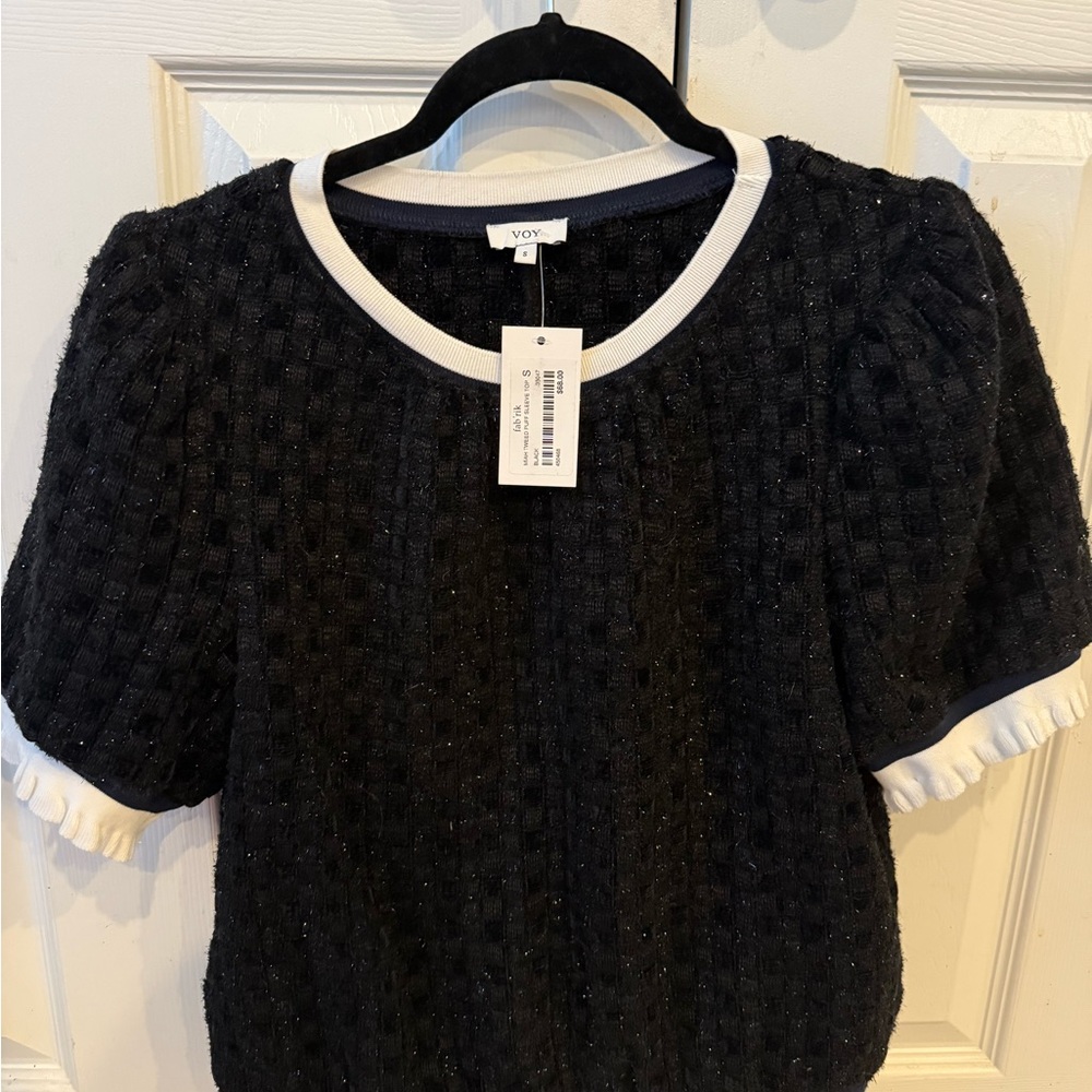 NWT Sparkling Voy Black and White Puff Sleeve Sweater S